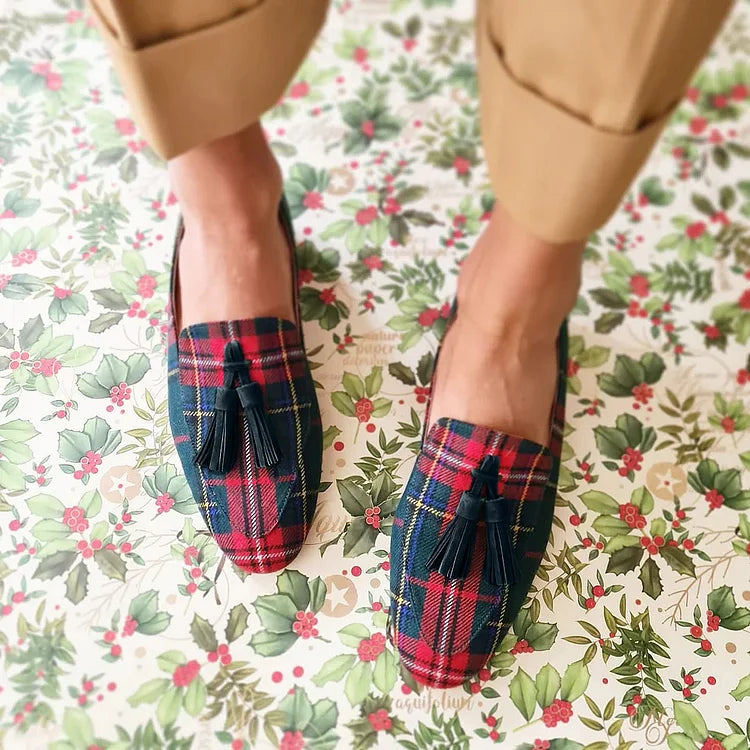 Red Scottish Fringes Chic Loafer