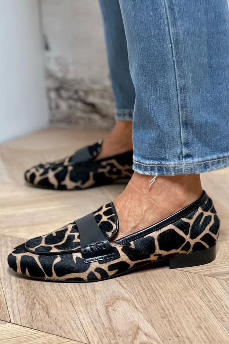 Elegant Animal Print Loafer