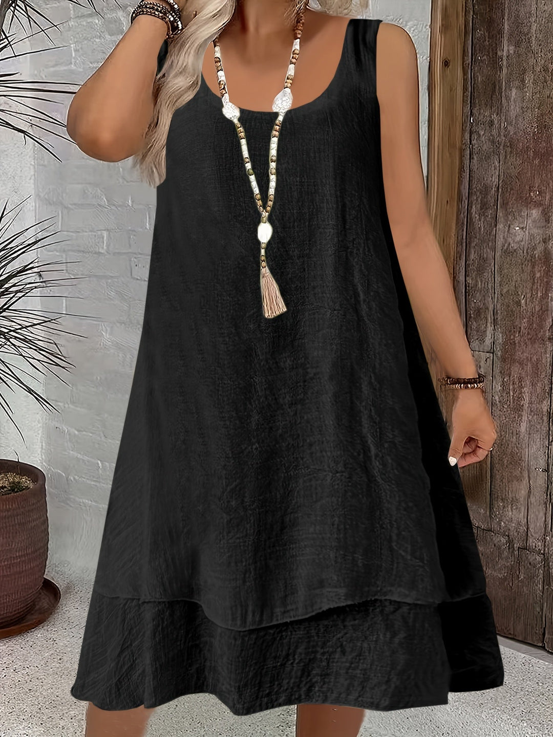 Women's Flowing Sleeveless Summer Dress