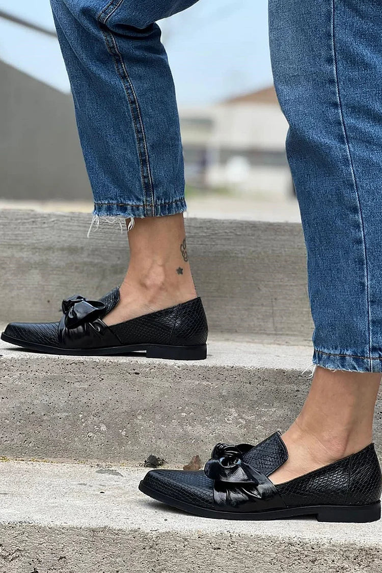 Shiny Bow Black Loafer, Elegant Style
