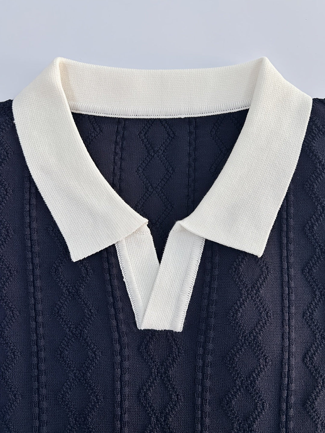 Contrast-Collar Polo Shirt for Men, Textured Style