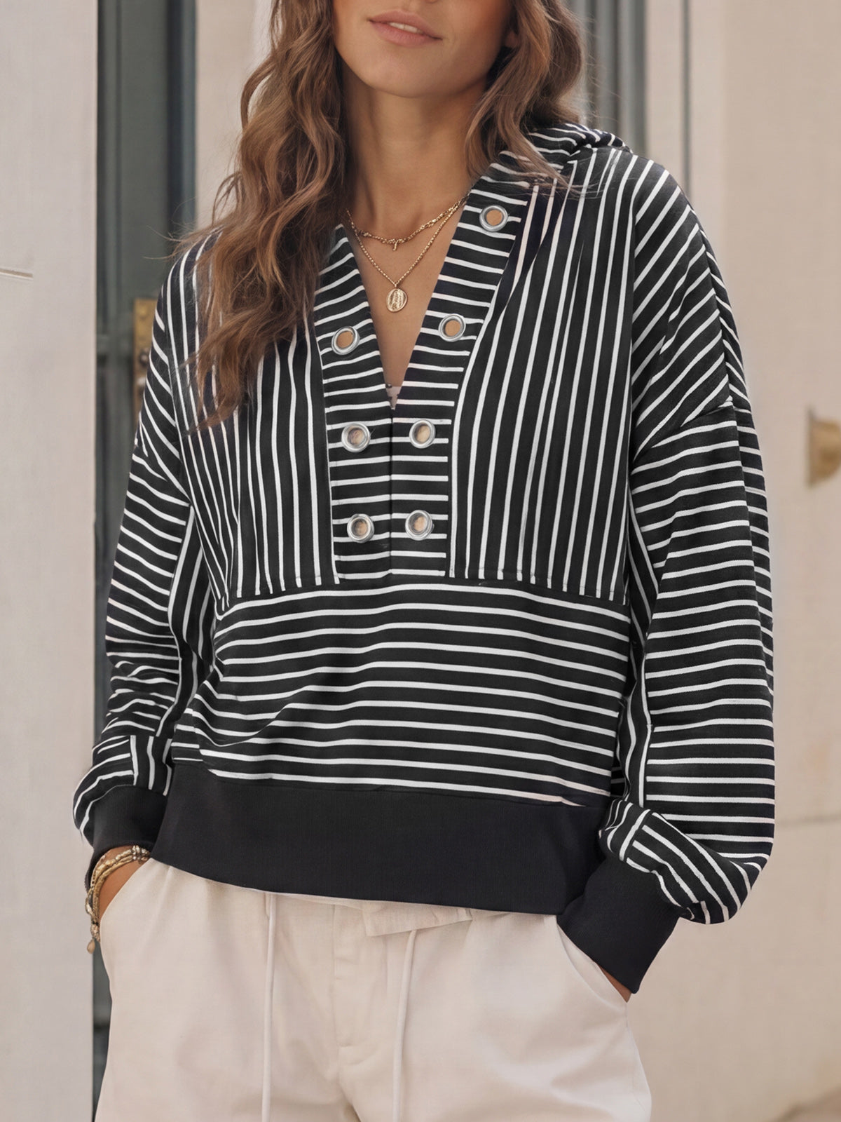 Women's Cropped V-Neck Striped Hoodie – Black