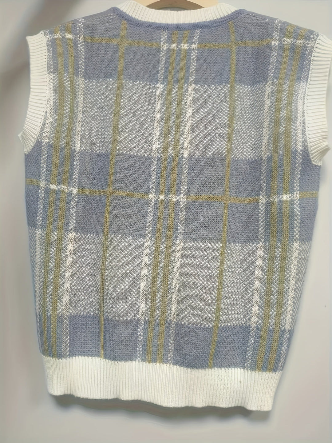 Plaid V-Neck Sweater Vest, Women's Vintage Fit