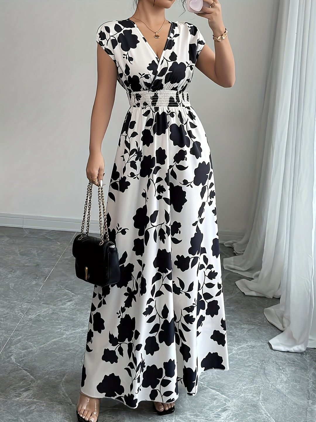 Ladies Flowing Floral Maxi Dress