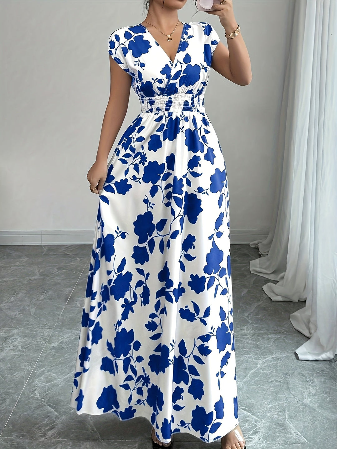 Ladies Flowing Floral Maxi Dress