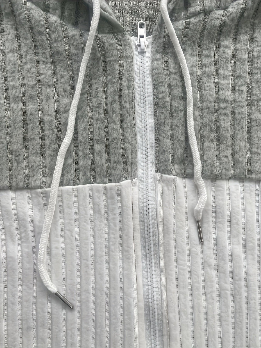 Colour-Block Hooded Jacket for Women, Textured Style