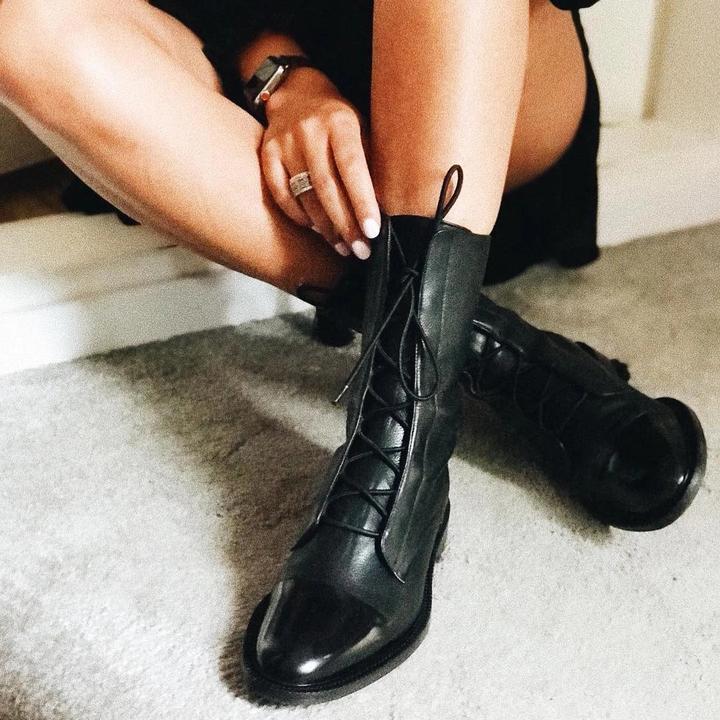 Ladies Elegant Lace-Up Ankle Boots