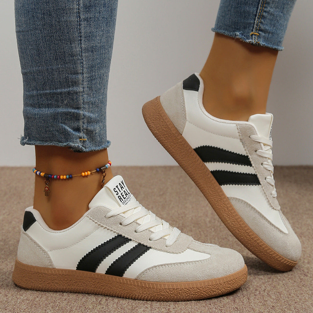Ladies Classic Court Sneakers