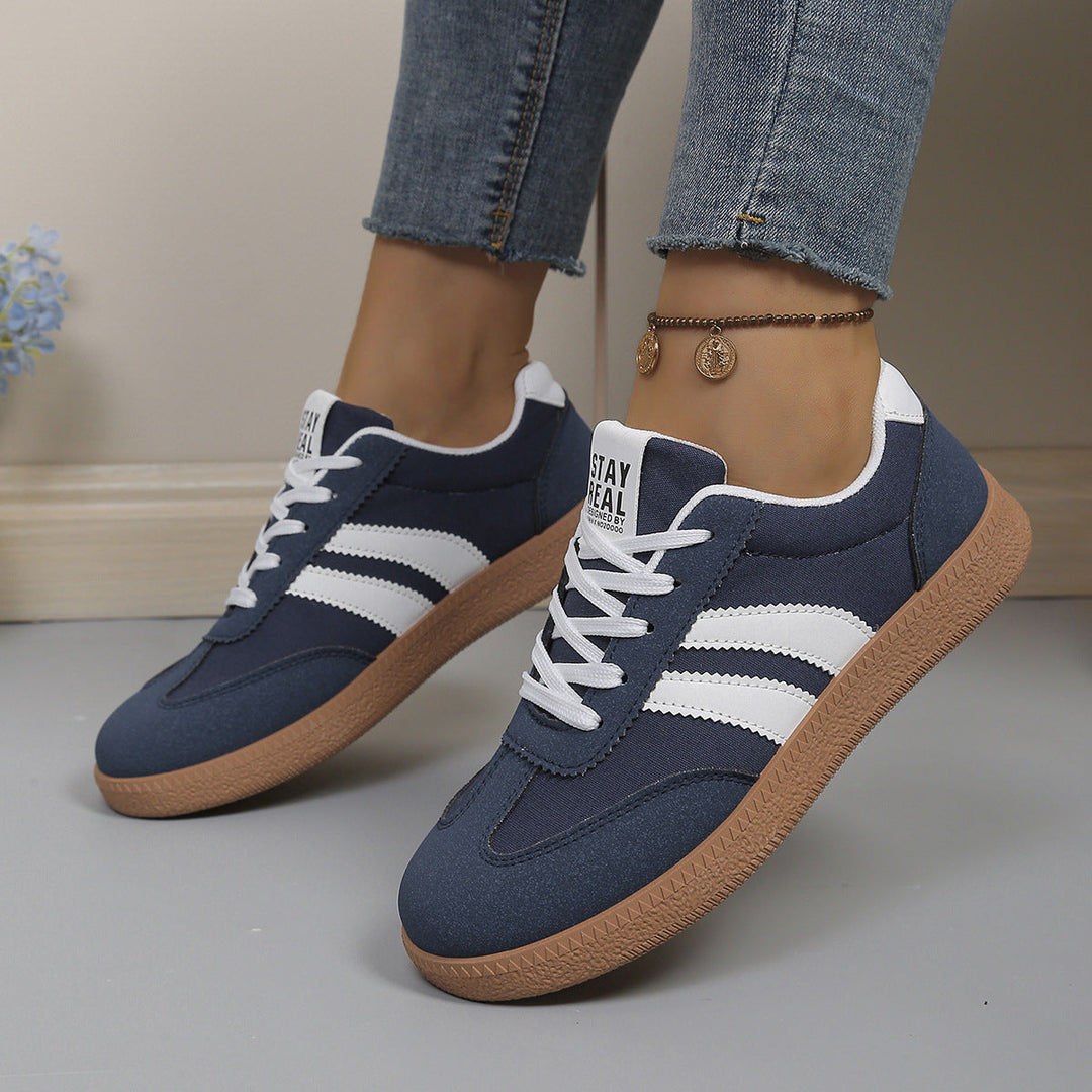 Ladies Classic Court Sneakers