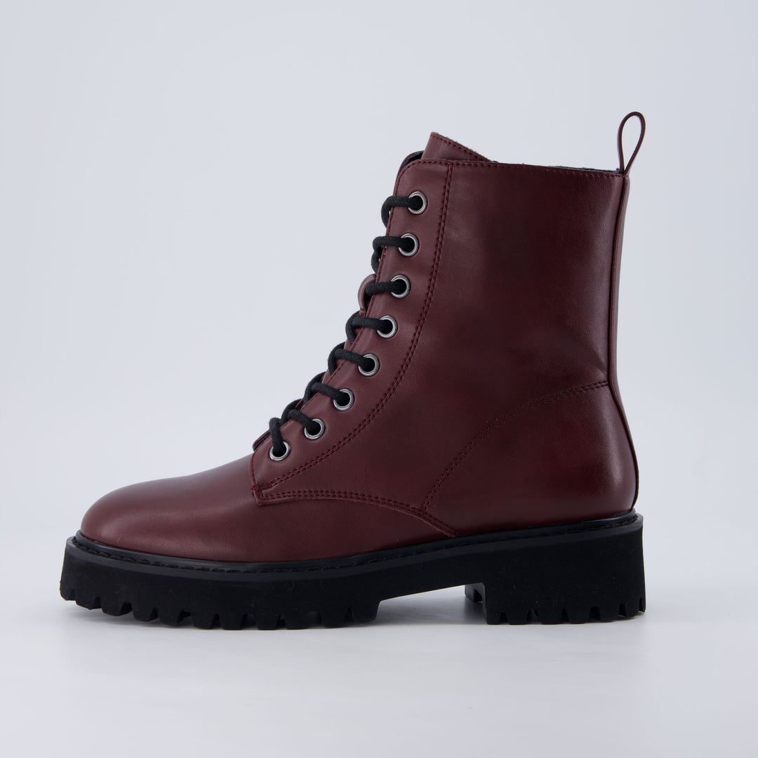 Women's Faux Leather Heeled Combat Boots with Side Zip