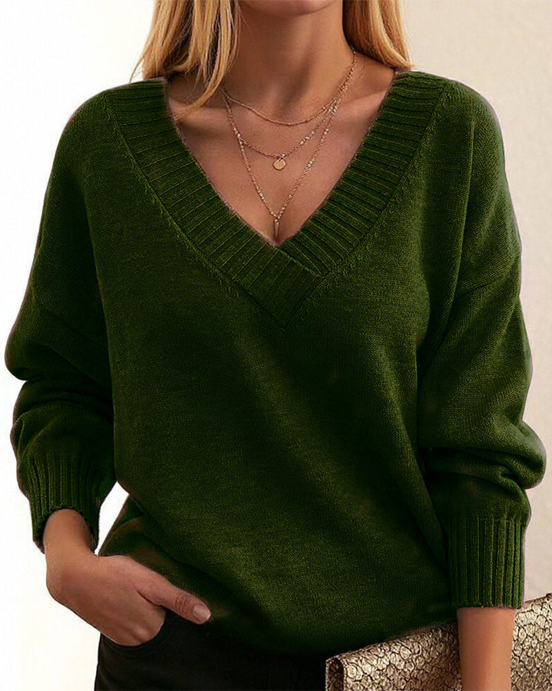 Women's Knit V-Neck Relaxed-Fit Workwear Sweater – Army Green
