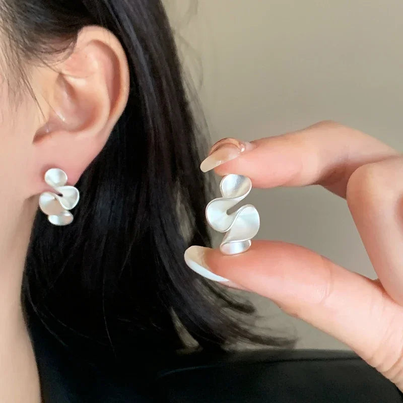 Flowy Gold and Silver Earrings, Women's Stylish Fit