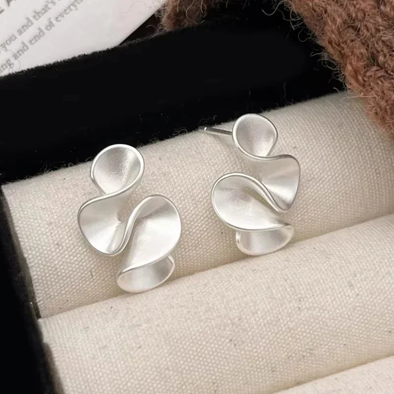 Flowy Gold and Silver Earrings, Women's Stylish Fit