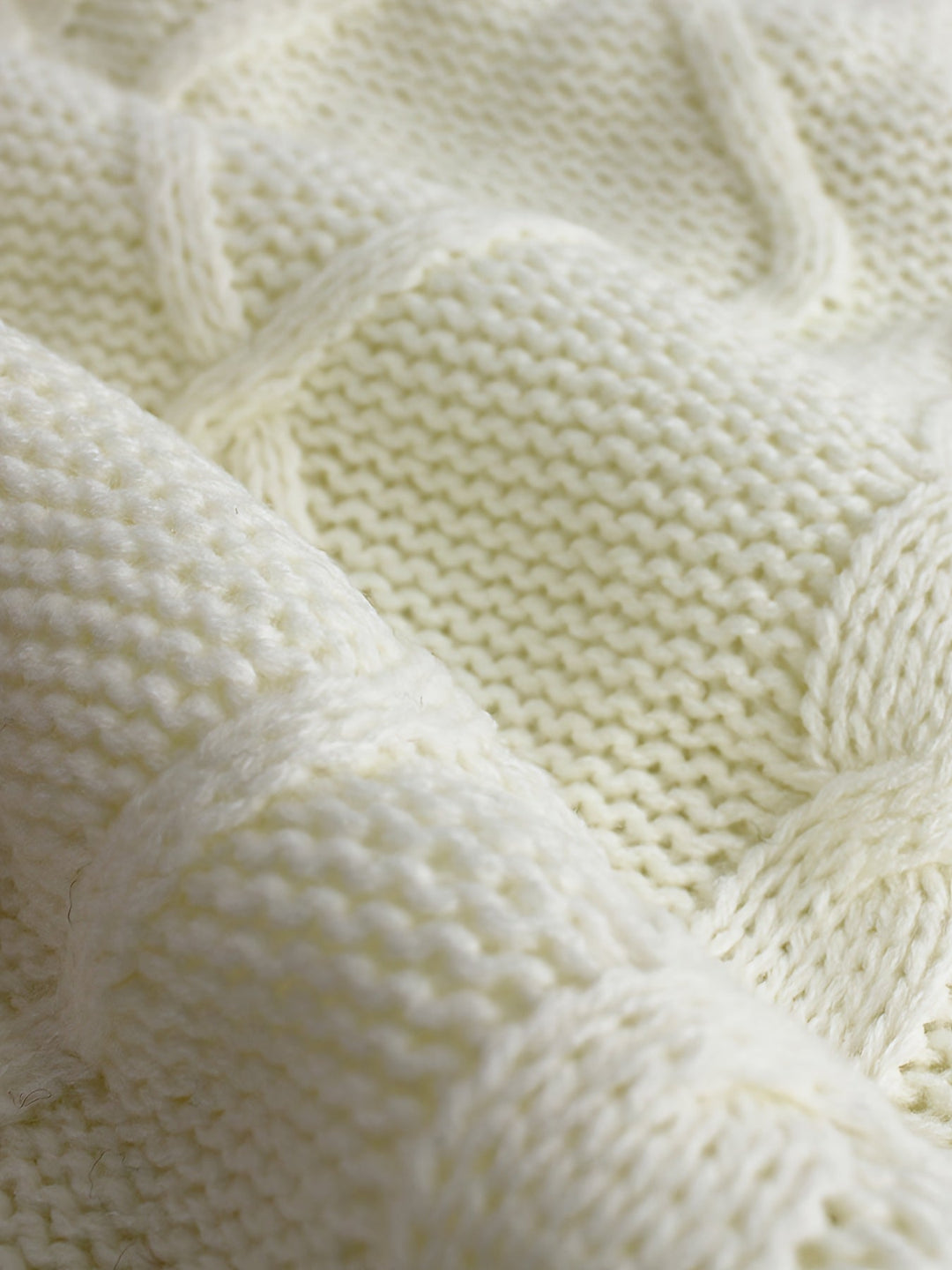 Ladies Cozy Cable-Knit V-Neck Sweater Vest