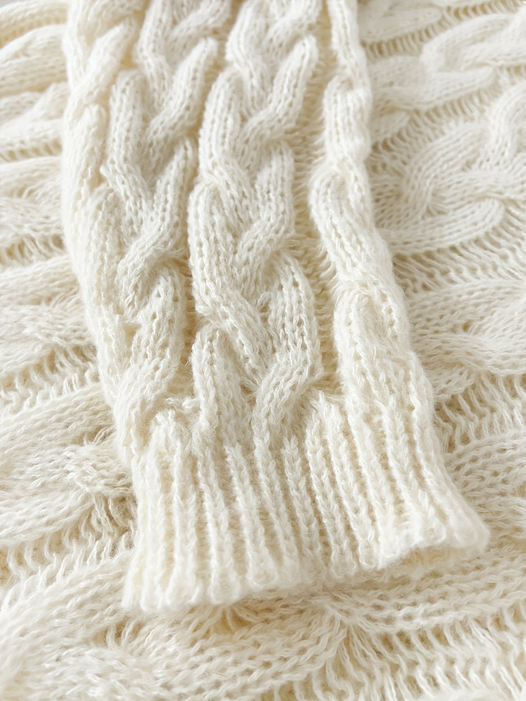 Cable-Knit V-Neck Sweater for Women, Relaxed Style