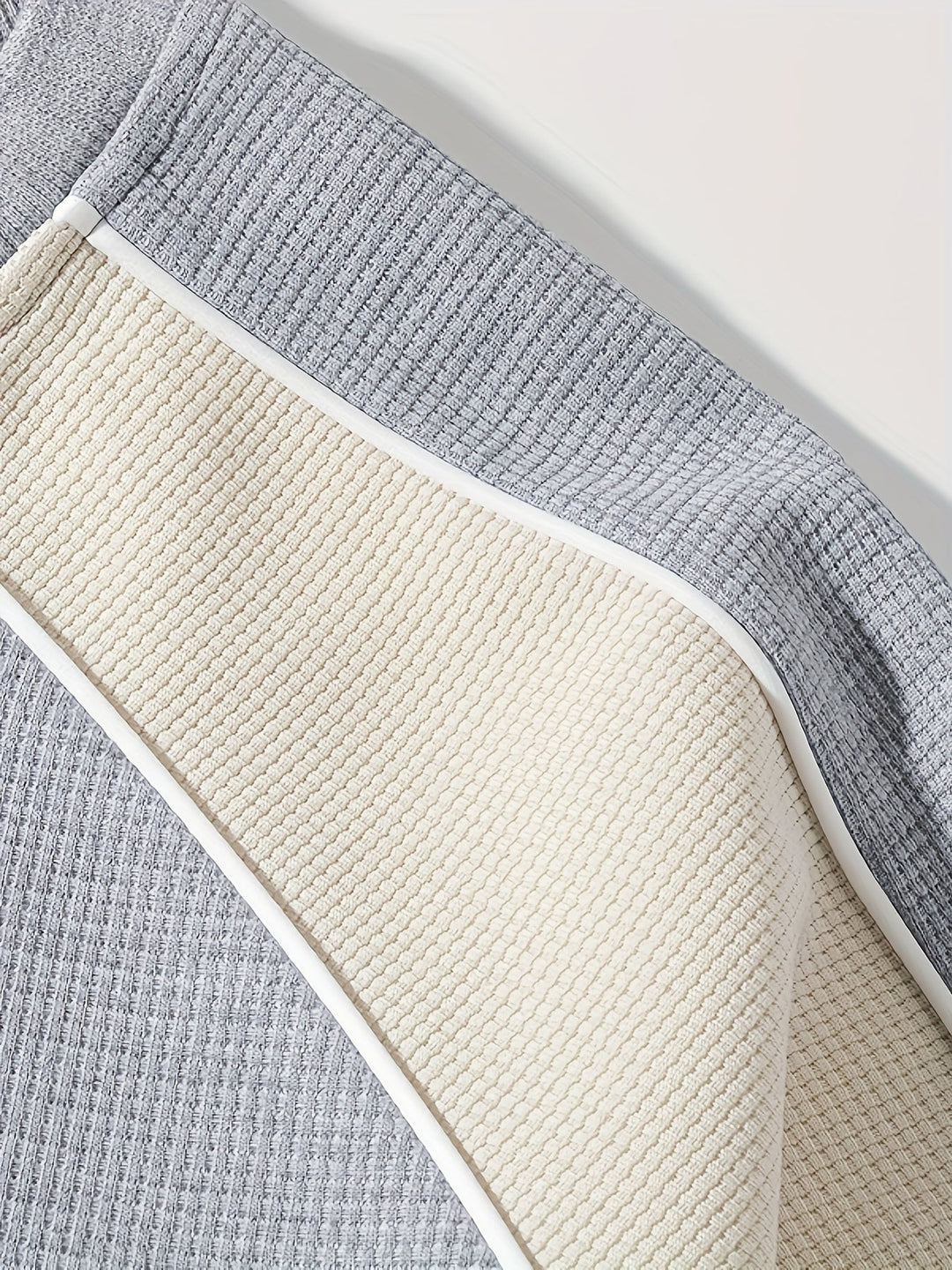 Color-Block Round Neck Sweatshirt for Men