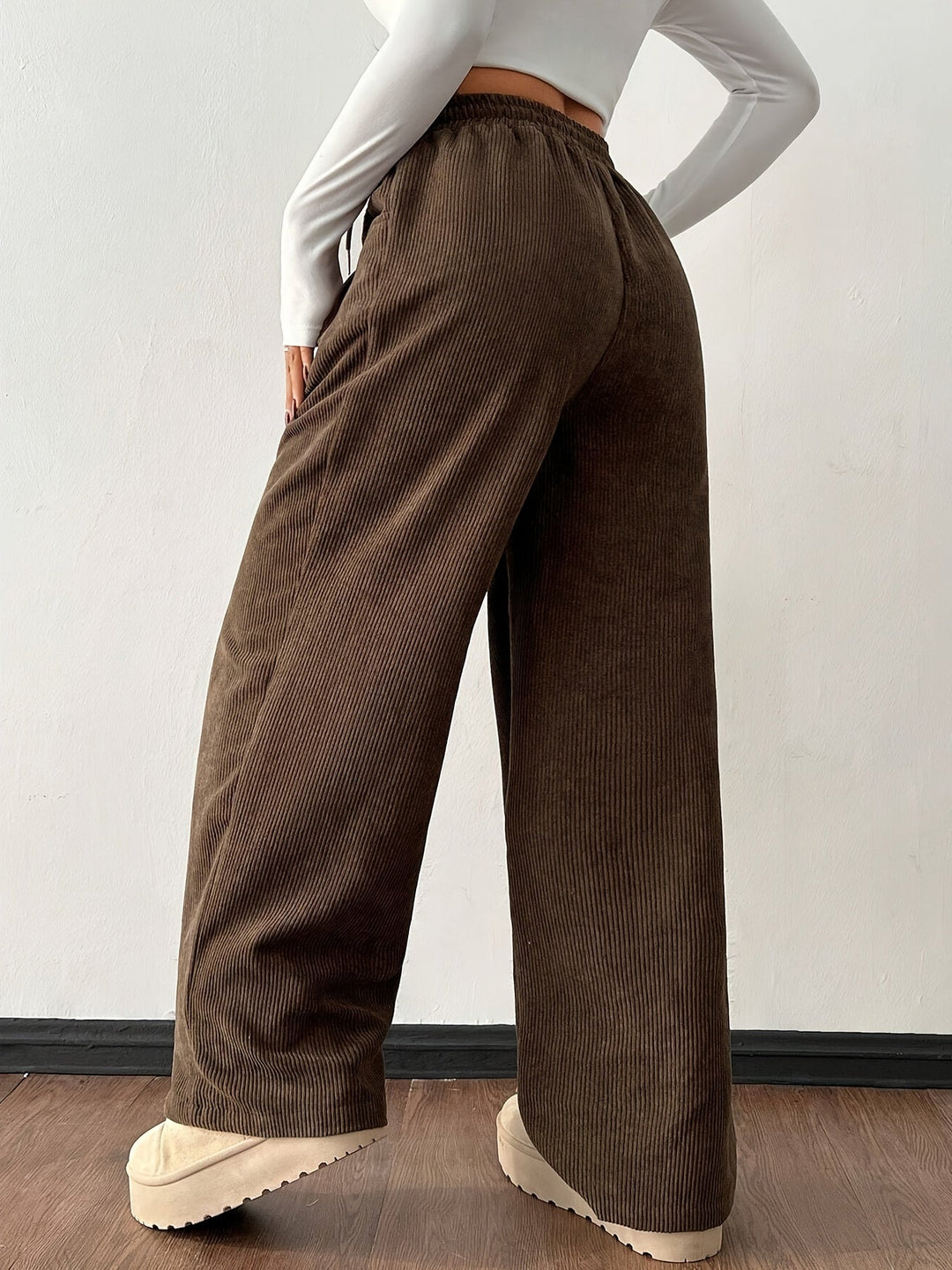 Relaxed Wide-Leg Pants for Women